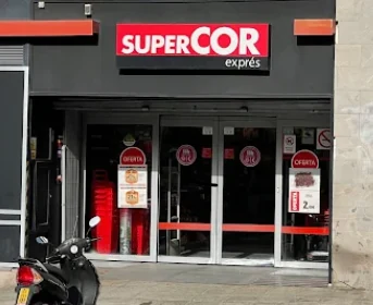 SuperCor Express supermercado en el centro de Moraira